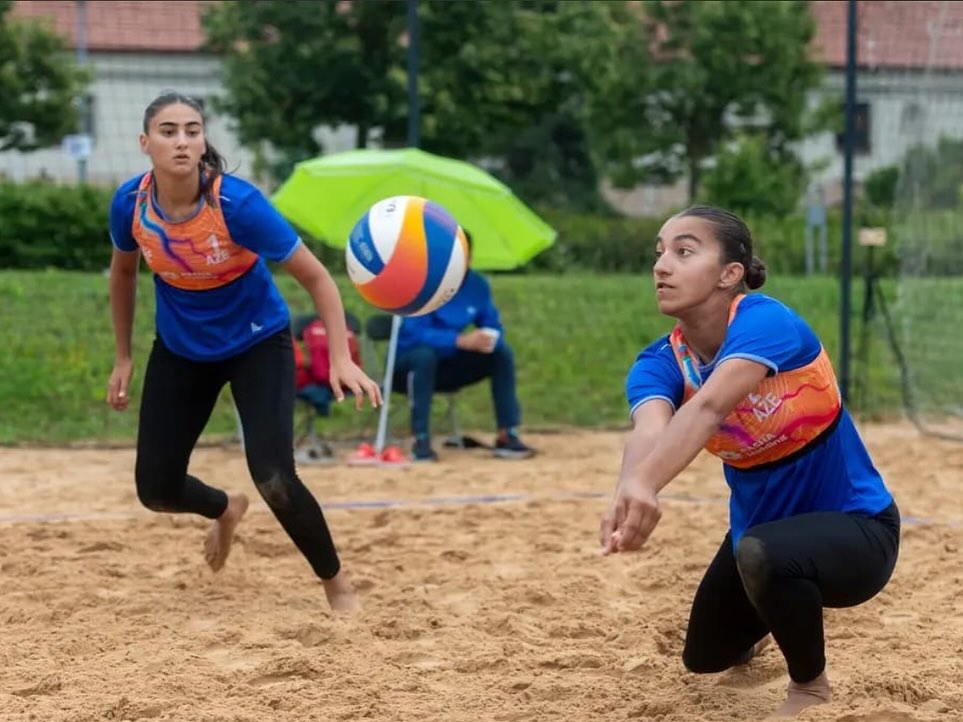 Komandalarımız Şərqi Avropa Voleybol Zonal Assosiasiyasının çempionatındakı çıxışlarını başa vurublar